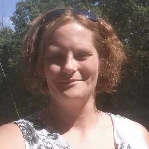 Meet your Posher, Leeann